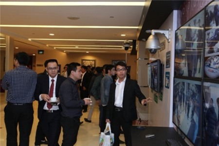 Panasonic Camera C-Series: Giám sát an ninh từ xa bằng thiết bị di động