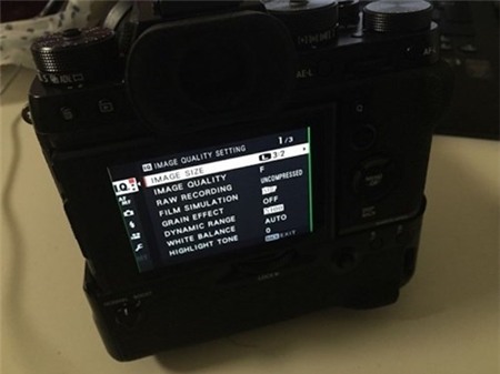Máy ảnh Fujifilm X-T2 chưa ra mắt đã lộ diện