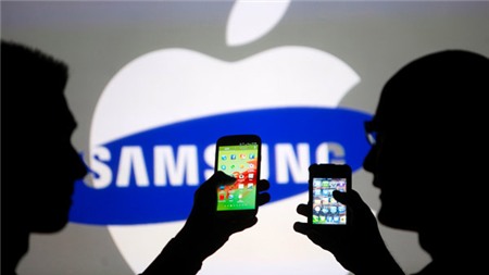Sếp Samsung tiết lộ lí do "đá xoáy" Apple