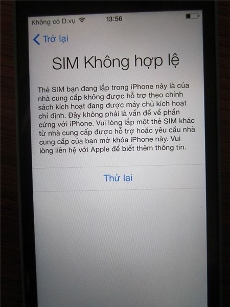 Chưa có cách khắc phục các iPhone bỗng dưng bị khóa SIM