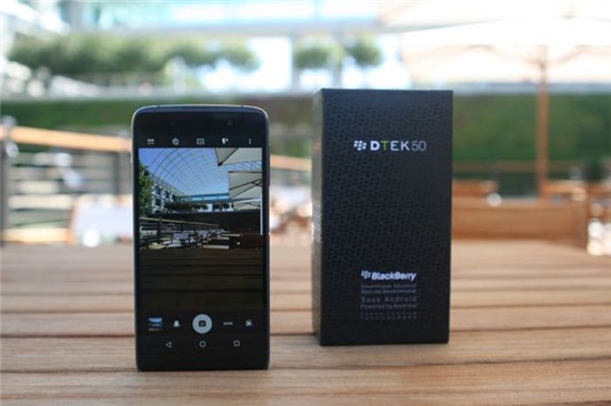 BlackBerry thực sự đã chết, chỉ còn lại cái tên