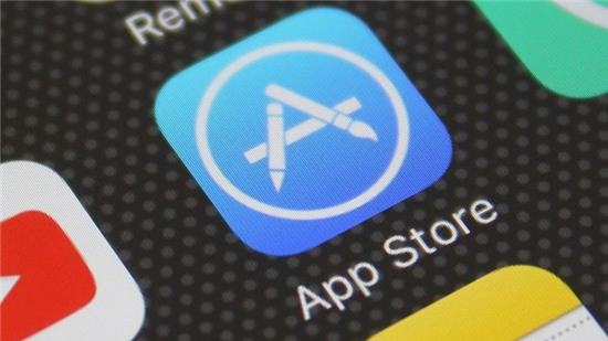 Cả Apple, nhà phát triển bội thu từ App Store trong 2016