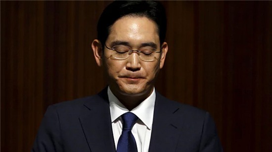 Quan chức cao cấp Samsung có khả năng bị bắt vì hối lộ tổng thống