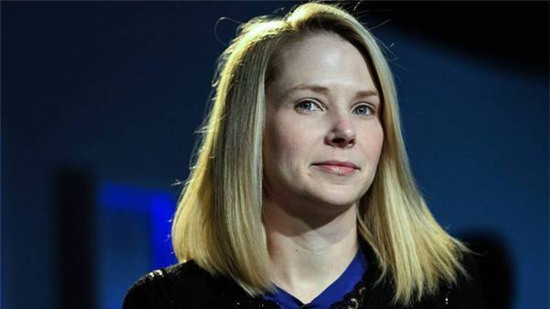 Sếp Yahoo bị cắt hết lương thưởng vì để công ty mất mặt
