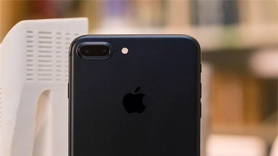 Hàng trăm kỹ sư Apple đang làm việc để đưa công nghệ AR lên iPhone mới?