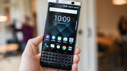 BlackBerry báo cáo lợi nhuận quý 1/2017, đang hồi sinh? BlackBerry báo cáo lợi nhuận quý 1/2017, đang hồi sinh?