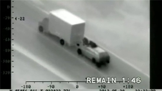 Vụ trộm hy hữu, đánh cắp cả ngàn chiếc iPhone trên xe tải đang chạy