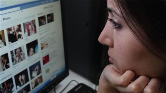 Đăng quá nhiều ảnh lên Facebook có thể là dấu hiệu trầm cảm? Đăng quá nhiều ảnh lên Facebook có thể là dấu hiệu trầm cảm?