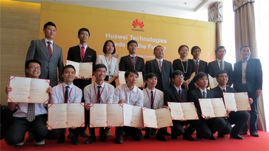 Huawei Việt Nam khởi động Chương trình học bổng Hạt giống Viễn thông