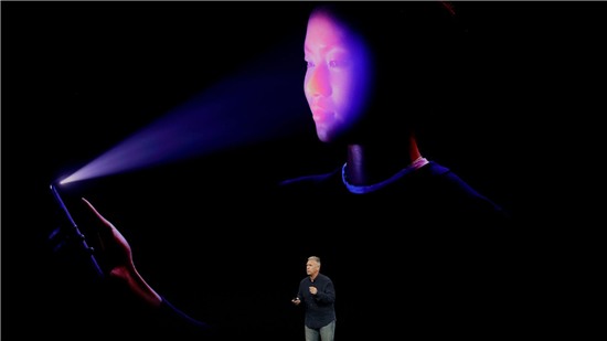 Lý do sếp Apple gặp sự cố không nhận Face ID iPhone X