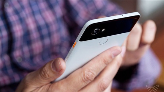 Google Pixel 2, smartphone đầu tiên thế giới không dùng SIM