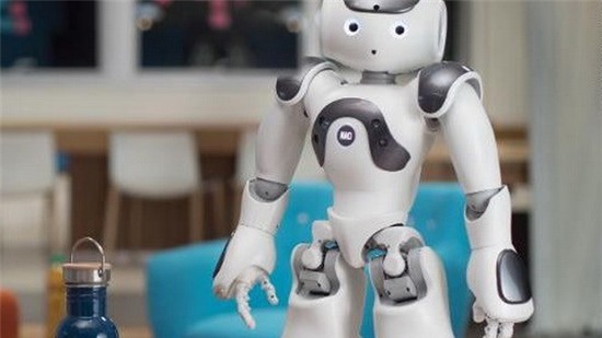 Nhật Bản thử nghiệm robot hỗ trợ người dân ở tòa thị chính