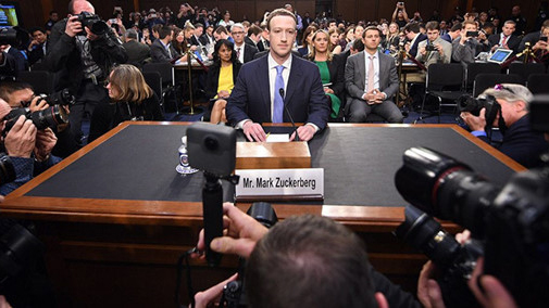 Facebook vẫn lãi kỷ lục bất chấp hàng loạt bê bối Facebook vẫn lãi kỷ lục bất chấp hàng loạt bê bối