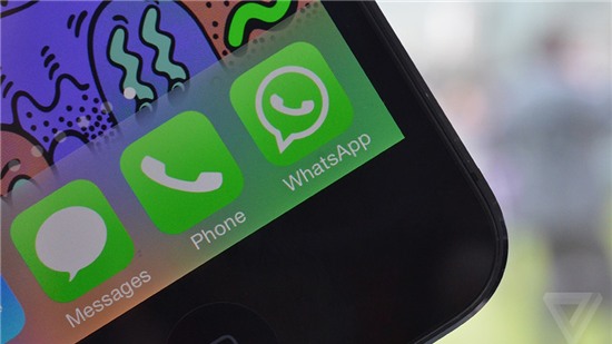 Đồng sáng lập WhatsApp kêu gọi sinh viên xóa tài khoản Facebook