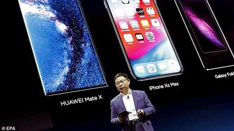 Mỹ cấm Huawei: Boeing, Apple... lĩnh đòn