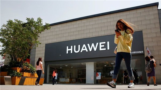 Nhiều 'ông lớn' công nghệ cấm nhân viên liên lạc với Huawei