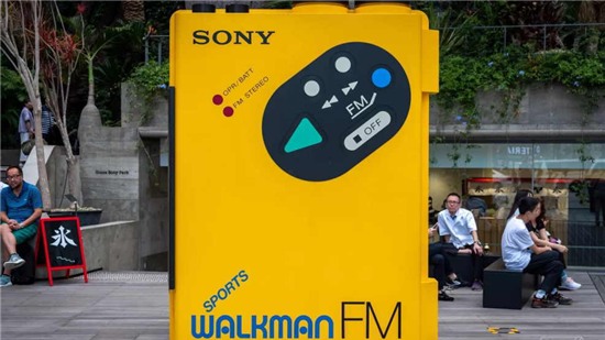 Huyền thoại máy nghe nhạc Sony Walkman 40 năm vẫn nhiều tín đồ mê đắm
