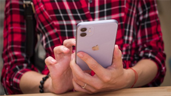 iPhone 11 quá "đắt khách" khiến Apple phải cắt giảm sản lượng iPhone 11 Pro Max