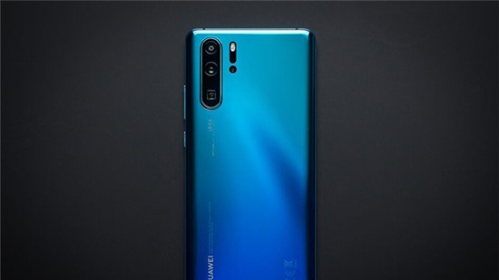 Vượt Samsung, Huawei dẫn đầu thị trường smartphone 5G năm 2019