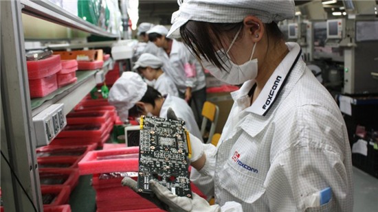 Foxconn vẫn như "ngồi trên đống lửa" vì Covid-19