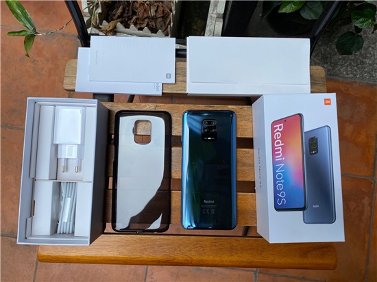 Mở hộp Redmi Note 9S - Siêu phẩm smartphone tầm trung mới của Xiaomi Mở hộp Redmi Note 9S - Siêu phẩm smartphone tầm trung mới của Xiaomi