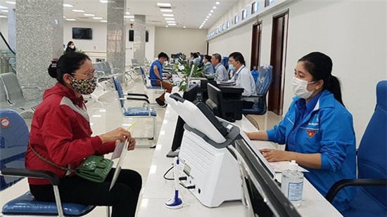 Quảng Ninh: Người dân ngồi nhà vẫn có thể lấy số giải quyết thủ tục hành chính