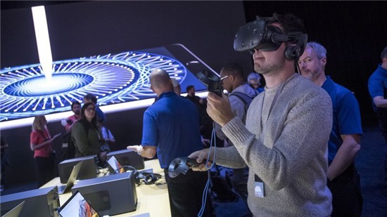 Apple đặt tên thiết bị thực tế AR/VR sắp ra mắt là gì?